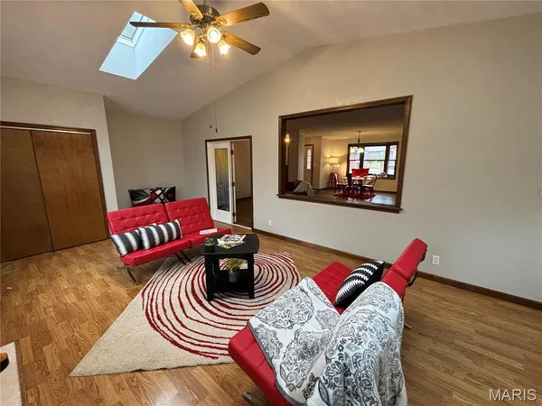 $2,000 | 1 Innsbruck Lane, Unit 1, Shiloh, IL 62221