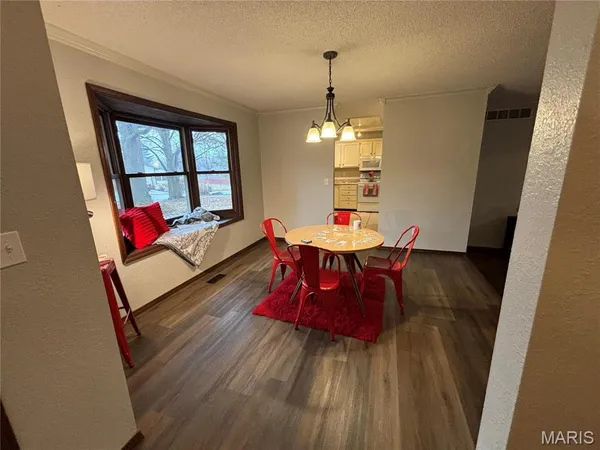 $2,000 | 1 Innsbruck Lane, Unit 1, Shiloh, IL 62221