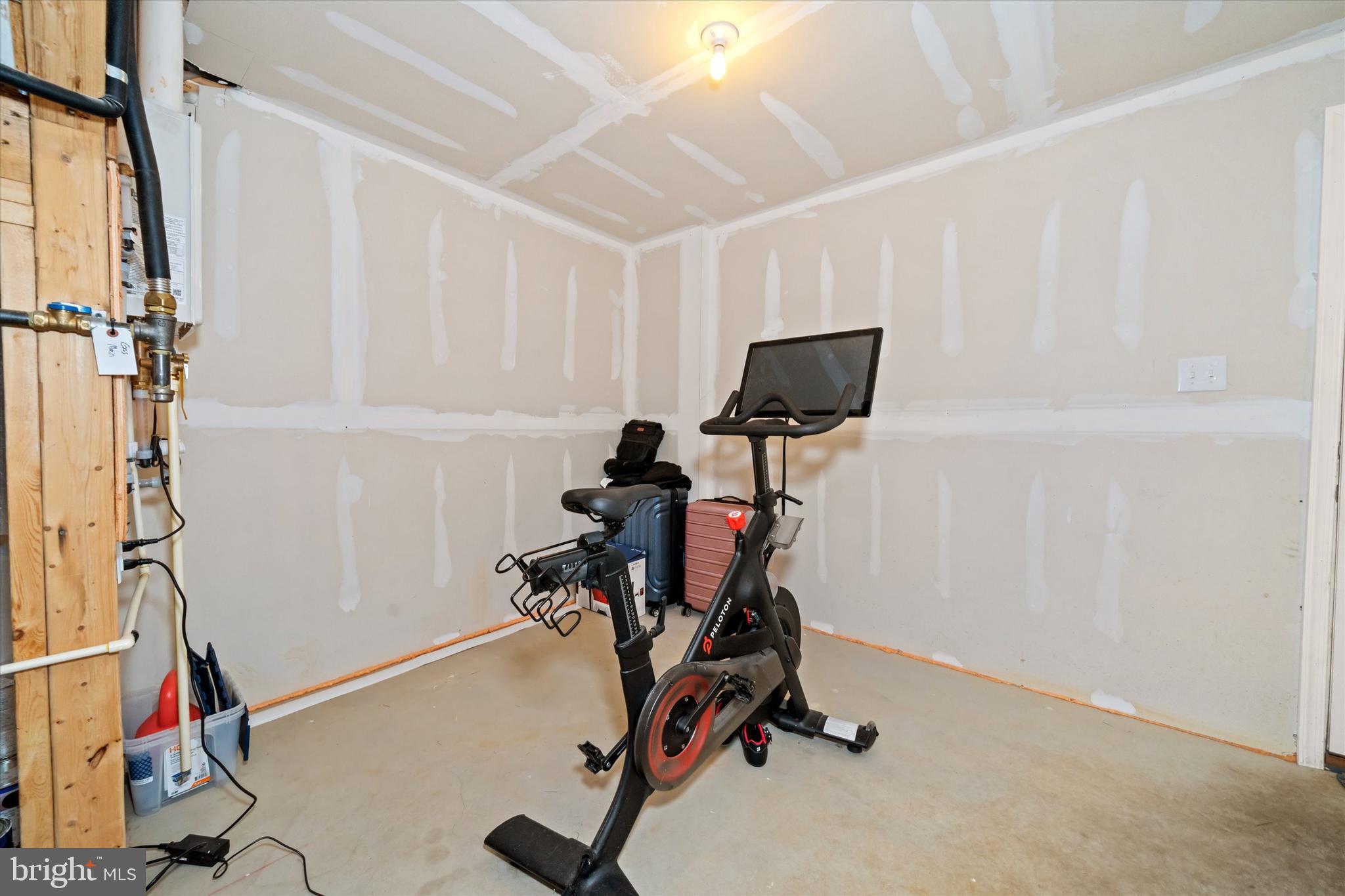 309 Mingo Way Townsend, DE 19734 - Photo 31 of 35 a view of a room with gym equipment