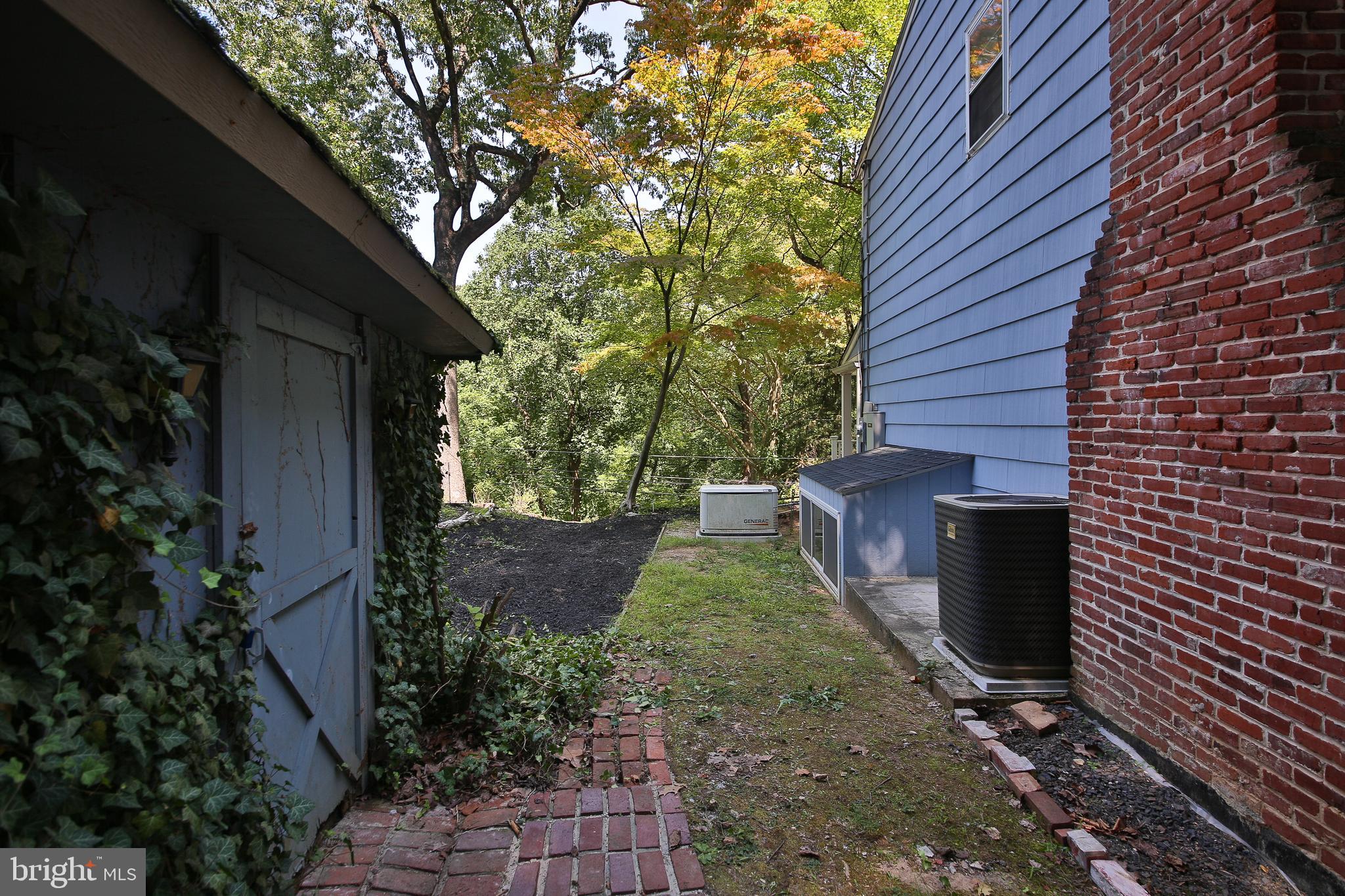 251 Arden Road Conshohocken, PA 19428 - Photo 32 of 39