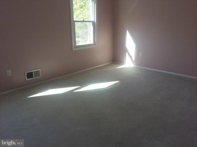 9244 Hood Road Manassas, VA 20110 - Photo 4 of 15 Bedroom