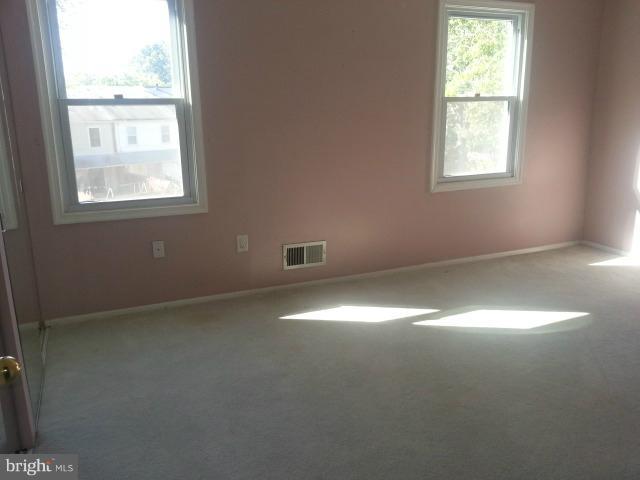 9244 Hood Road Manassas, VA 20110 - Photo 5 of 15 Interior (General)