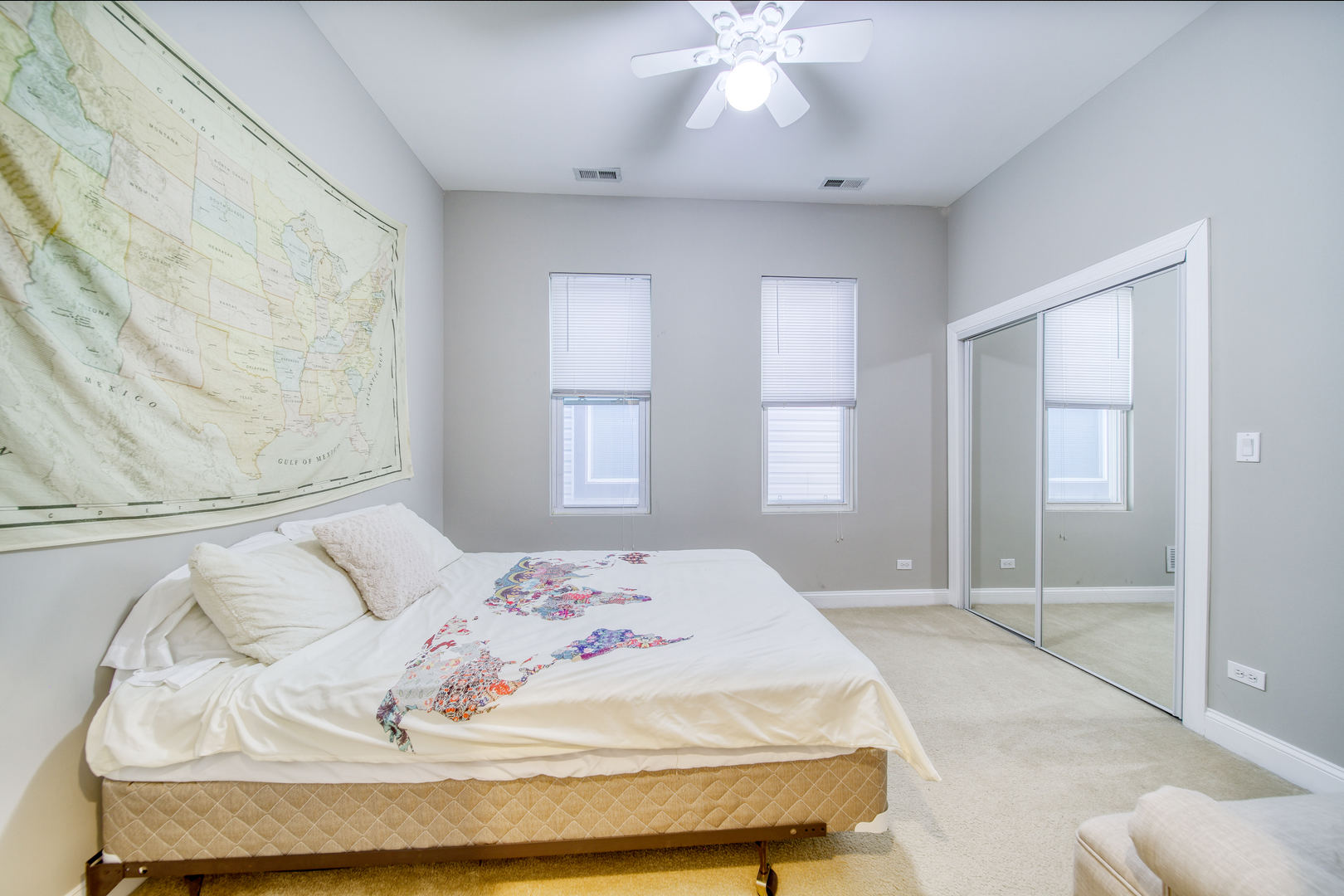 1663 North Richmond Street Chicago, IL 60647 - Photo 19 of 29 a bedroom with a bed and window