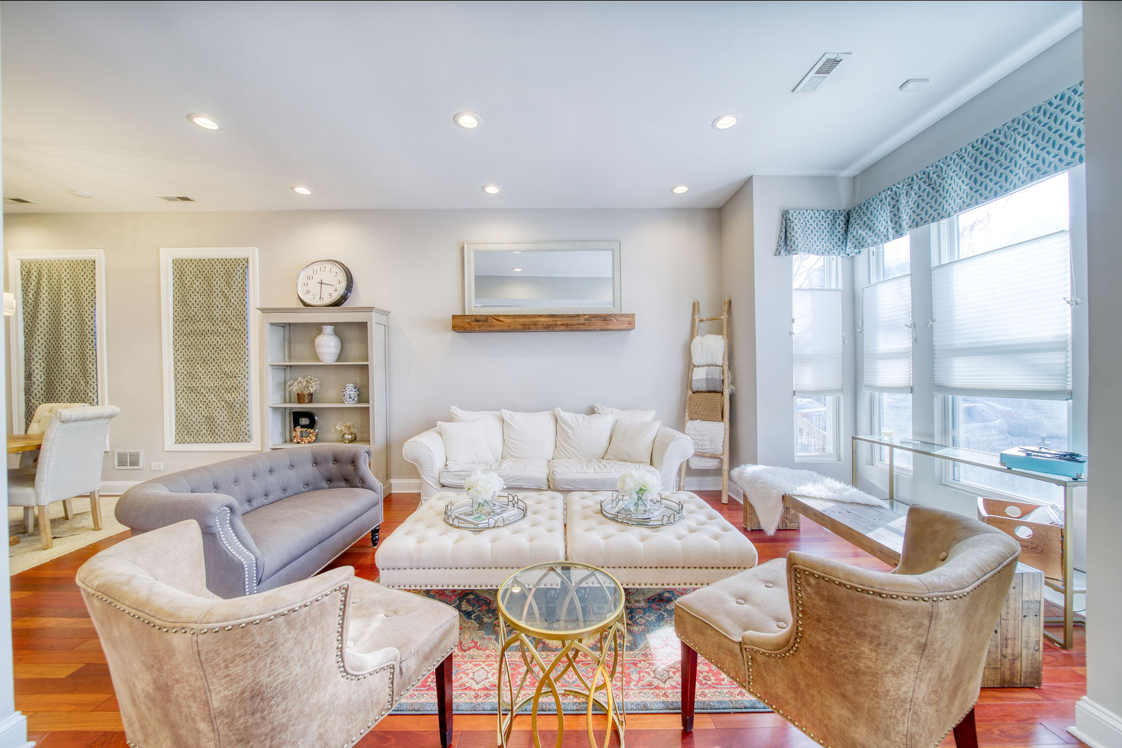 1663 North Richmond Street Chicago, IL 60647 - Photo 4 of 29 a living room with furniture and a large window