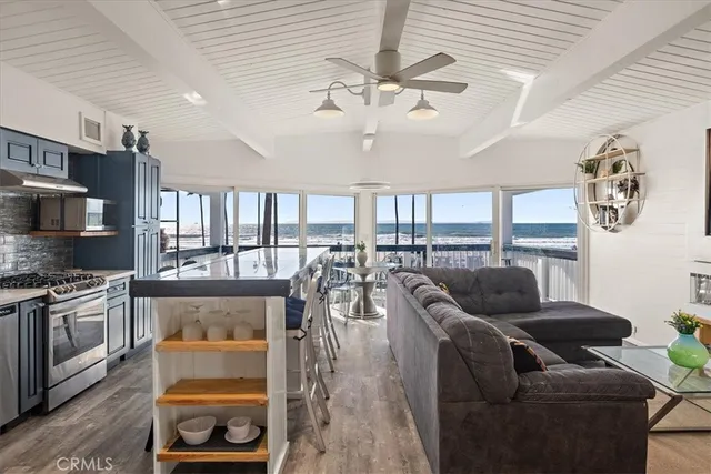 $18,000 | 2214 West Oceanfront, Unit B, Newport Beach, CA 92663