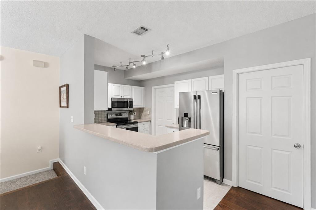 210 Spring Heights Lane, Unit 2 Smyrna, GA 30080 - Photo 9 of 22