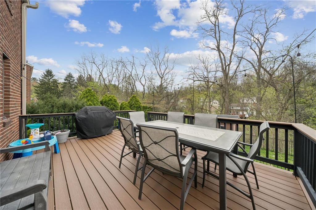 917 Roland Road Pittsburgh, PA 15221 - Photo 27 of 35 Trex deck with stairs to the backyard
