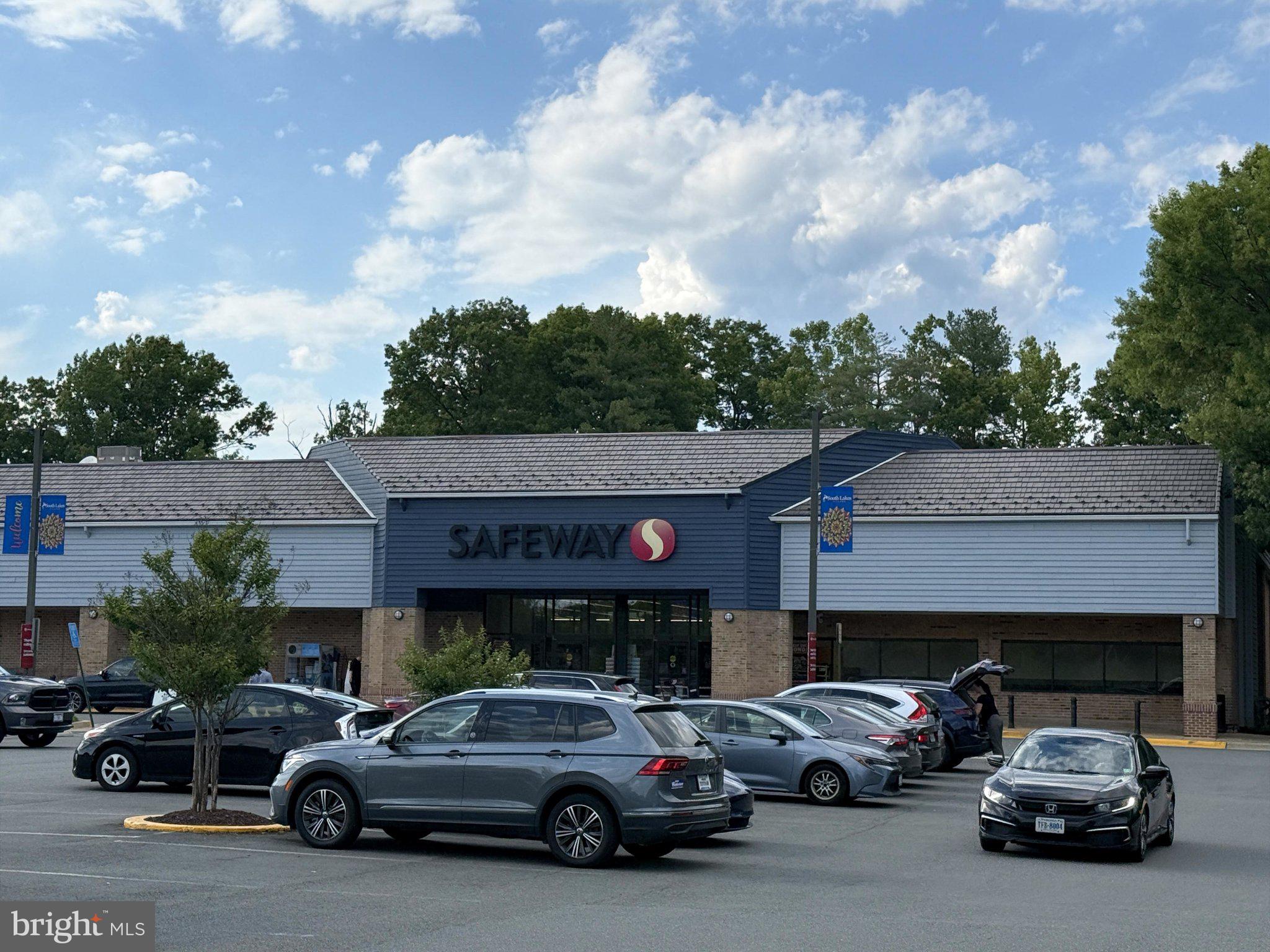 2121 Whisper Way Reston, VA 20191 - Photo 59 of 61 Safeway: Your Neighborhood Grocery Hub