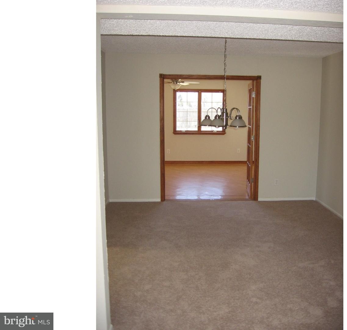 26 Creek Road Sewell, NJ 08080 - Photo 11 of 25 Dining Room