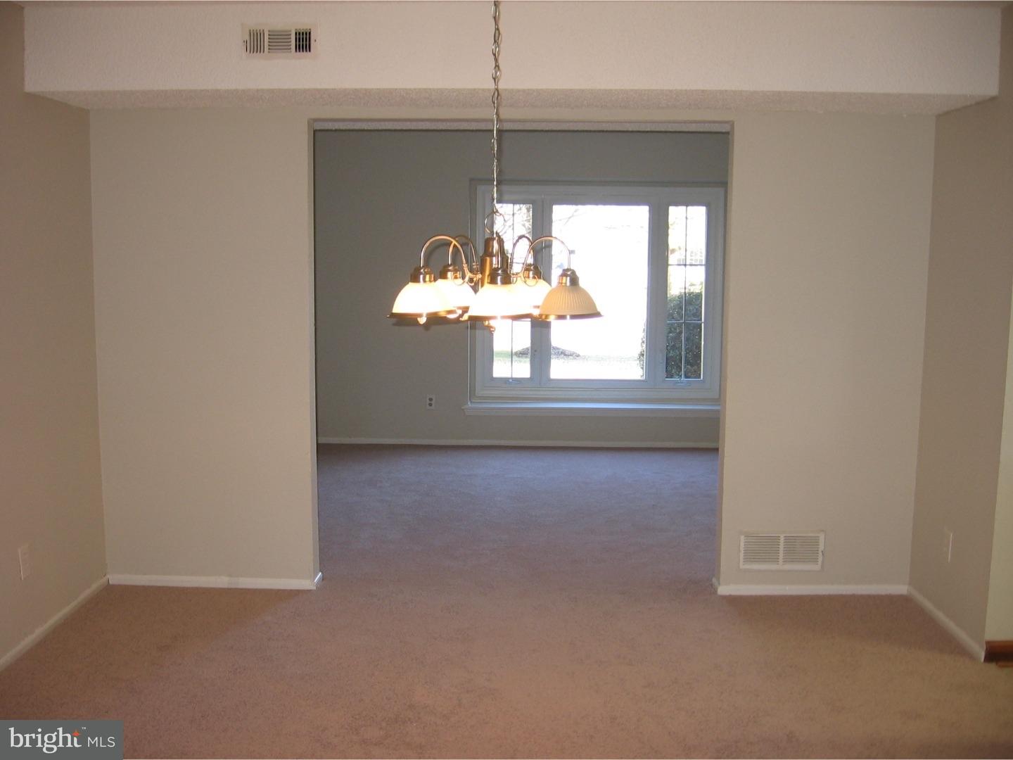 26 Creek Road Sewell, NJ 08080 - Photo 10 of 25 Dining Room