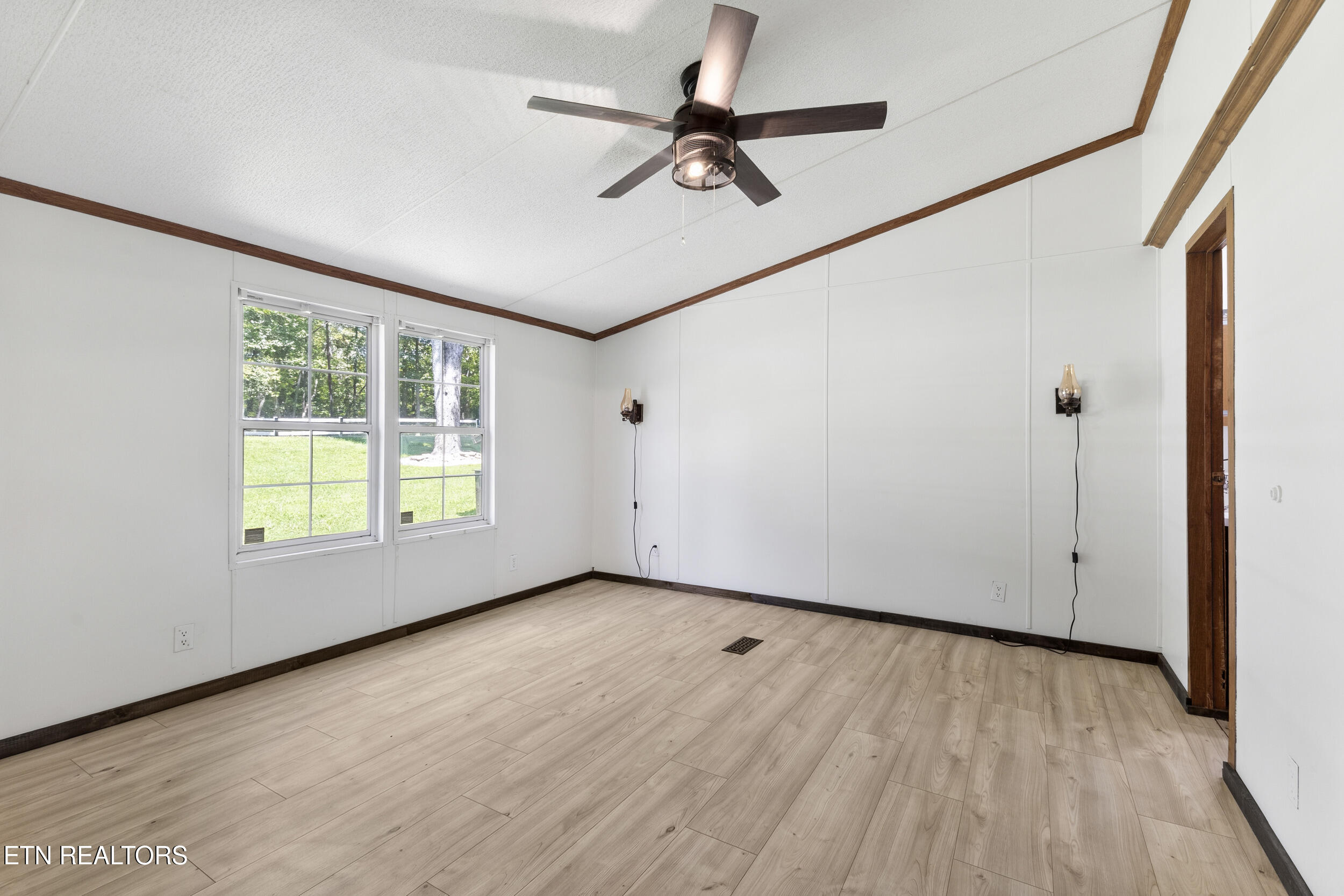 379 Clint Williams Road Rutledge, TN 37861 - Photo 32 of 36 33_img_8119