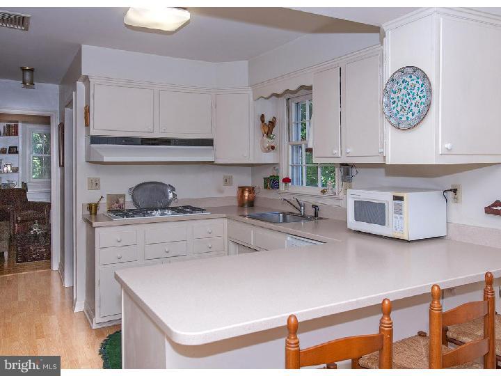 345 Chester Road Devon, PA 19333 - Photo 12 of 25 Kitchen