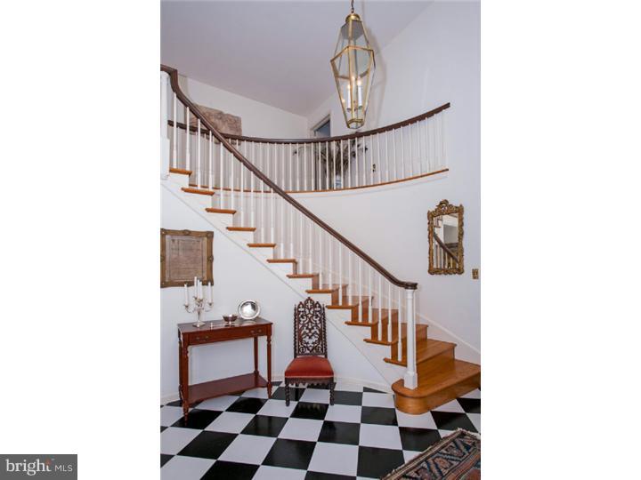 345 Chester Road Devon, PA 19333 - Photo 6 of 25 Foyer