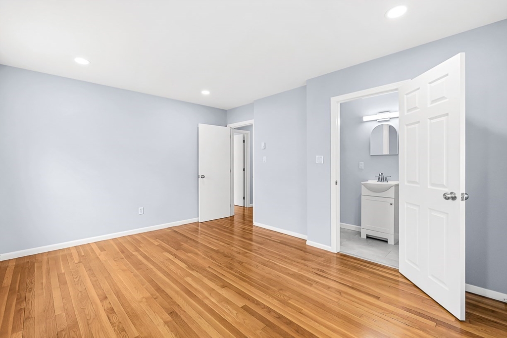 92 Ursula Street Lowell, MA 01854 - Photo 18 of 34