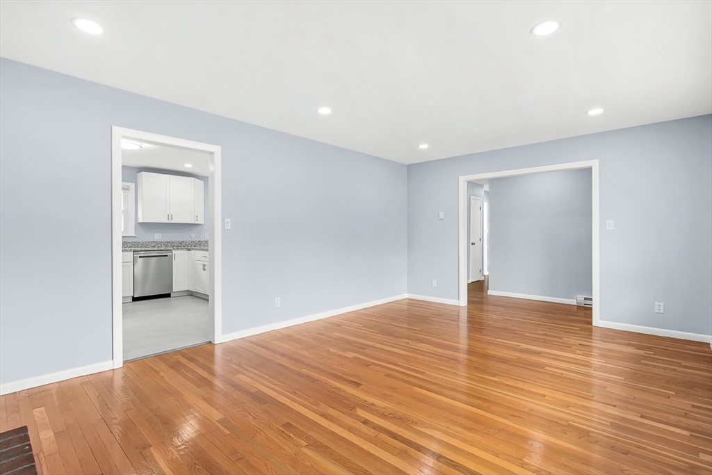 92 Ursula Street Lowell, MA 01854 - Photo 20 of 34