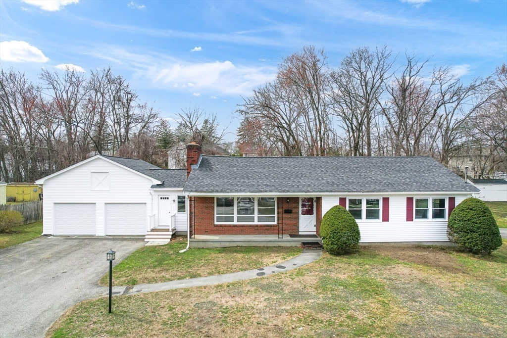 92 Ursula Street Lowell, MA 01854 - Photo 2 of 34