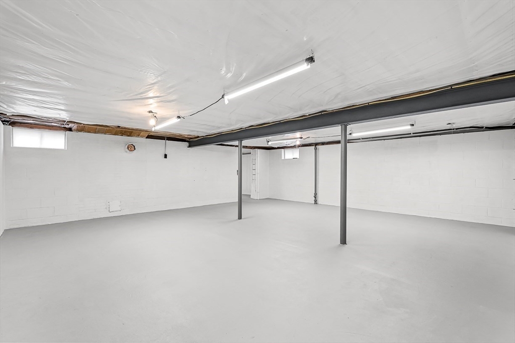 92 Ursula Street Lowell, MA 01854 - Photo 25 of 34