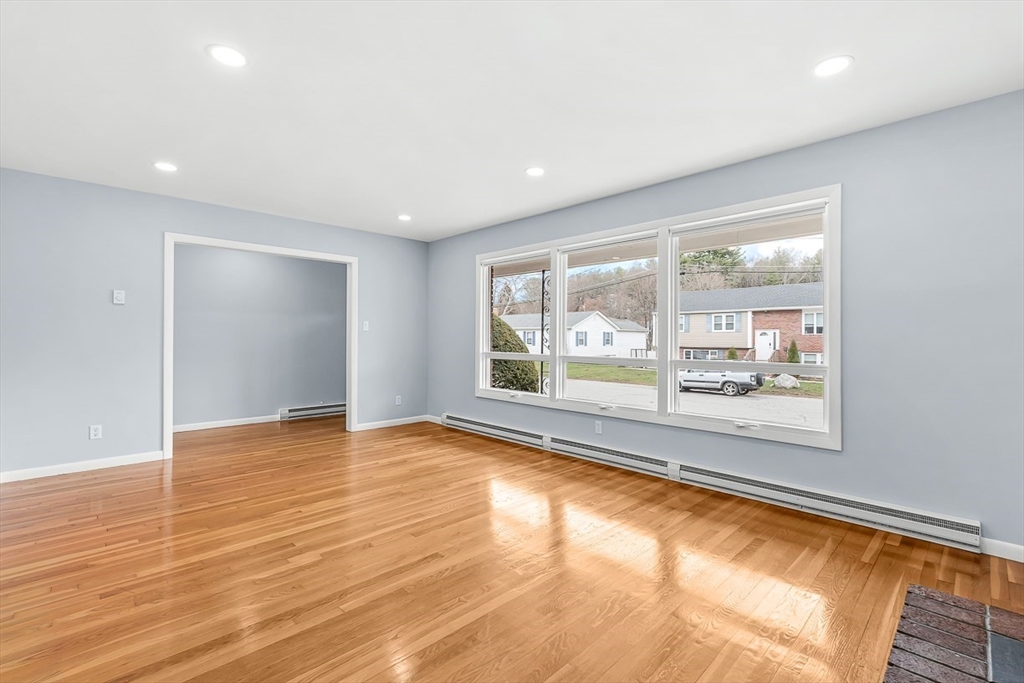 92 Ursula Street Lowell, MA 01854 - Photo 7 of 34