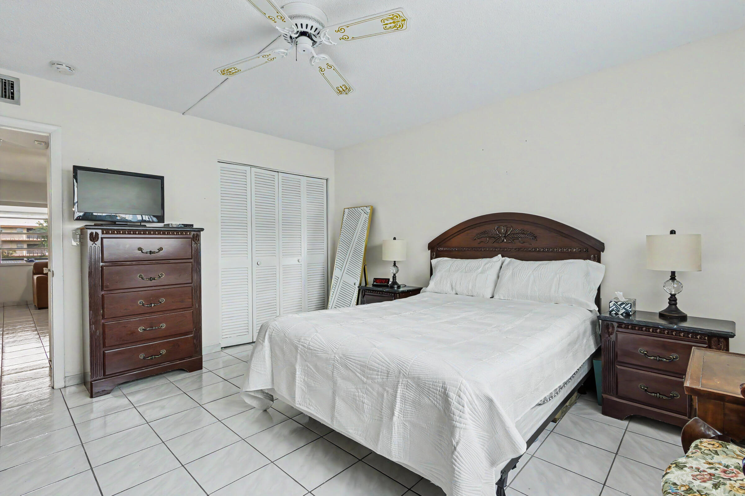 5300 Washington Street, Unit E208 Hollywood, FL 33021 - Photo 26 of 52 5300-26