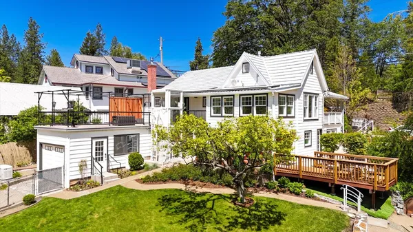 $1,325,000 | 611 West Broad Street, Nevada City, CA 95959