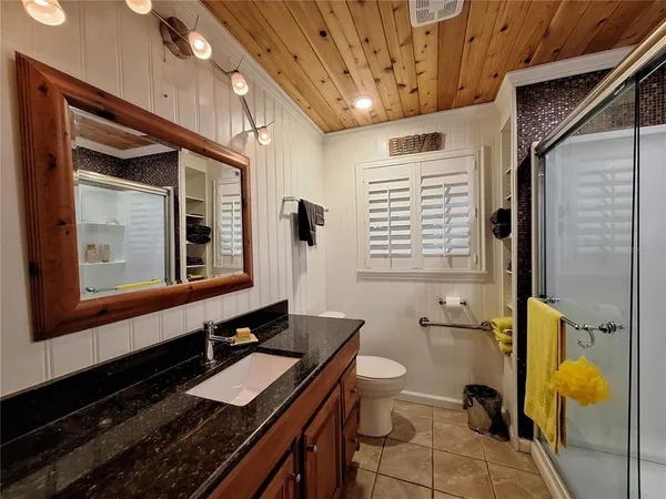 $1,095,000 | 218 22nd Street Northeast, Bradenton, FL 34208