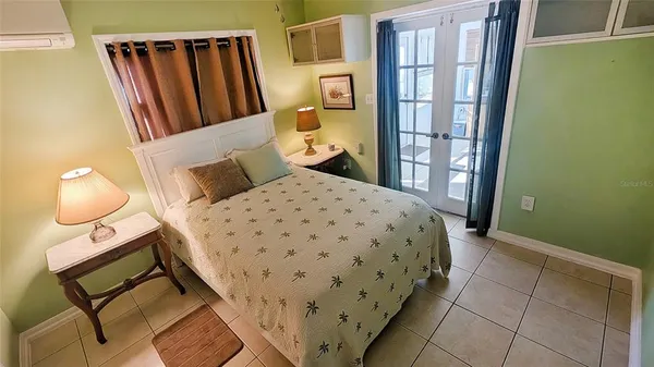 $1,095,000 | 218 22nd Street Northeast, Bradenton, FL 34208