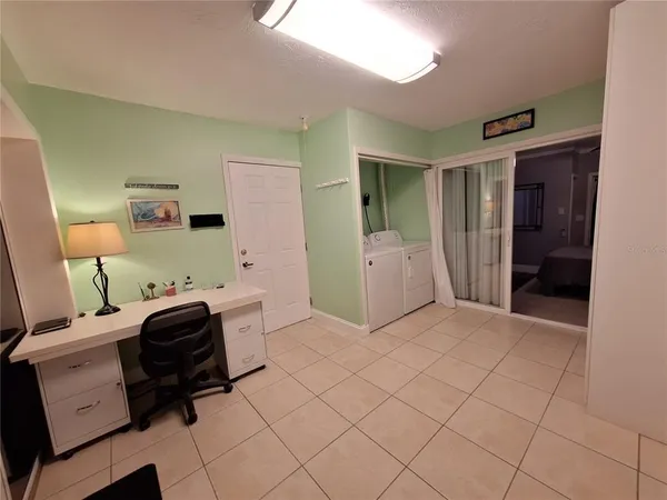 $1,095,000 | 218 22nd Street Northeast, Bradenton, FL 34208