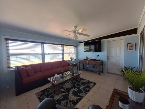 $1,095,000 | 218 22nd Street Northeast, Bradenton, FL 34208