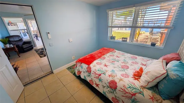 $1,095,000 | 218 22nd Street Northeast, Bradenton, FL 34208