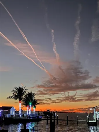 $1,095,000 | 218 22nd Street Northeast, Bradenton, FL 34208