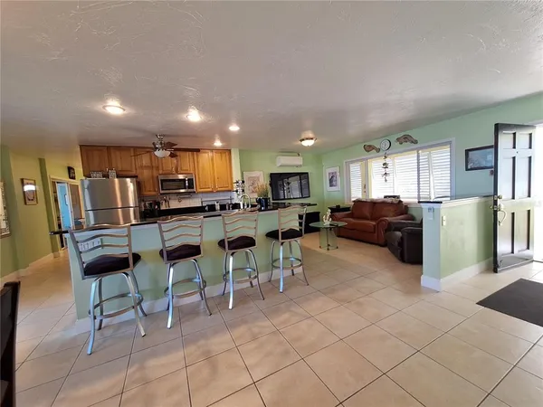 $1,095,000 | 218 22nd Street Northeast, Bradenton, FL 34208