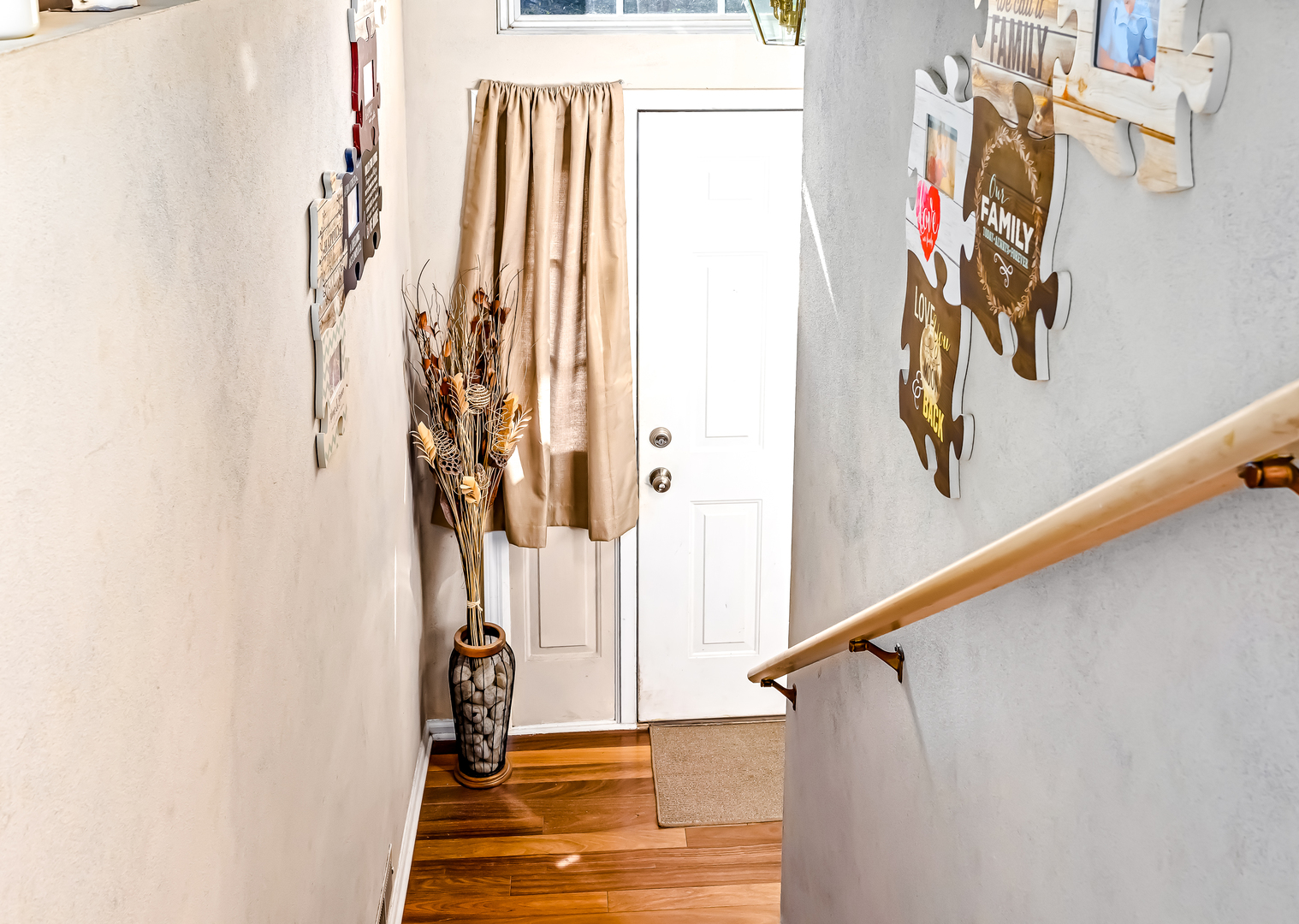 3389 Ravinia Circle, Unit 3389 Aurora, IL 60504 - Photo 17 of 23 a view of entryway