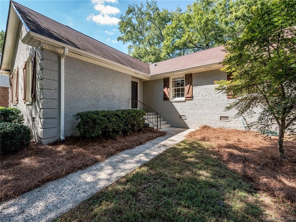 6134 Yellowood Road Charlotte, NC 28210 - Photo 2 of 34 Gallery Image 2