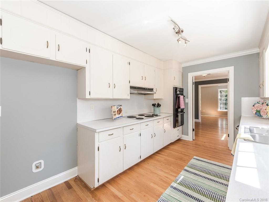 6134 Yellowood Road Charlotte, NC 28210 - Photo 11 of 34 Gallery Image 11
