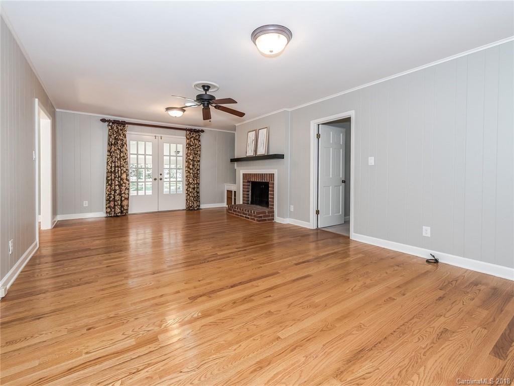 6134 Yellowood Road Charlotte, NC 28210 - Photo 5 of 34 Gallery Image 5