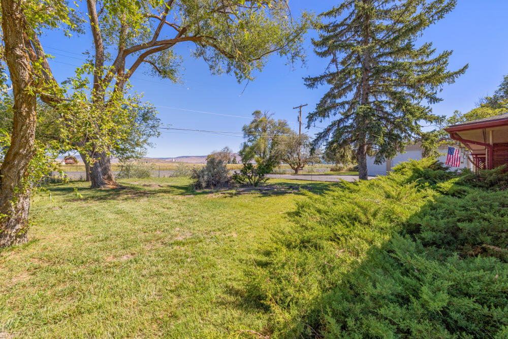 1460 Joe Wright Road Klamath Falls, OR 97603 - Photo 7 of 78 1460JoeWrightRd-9