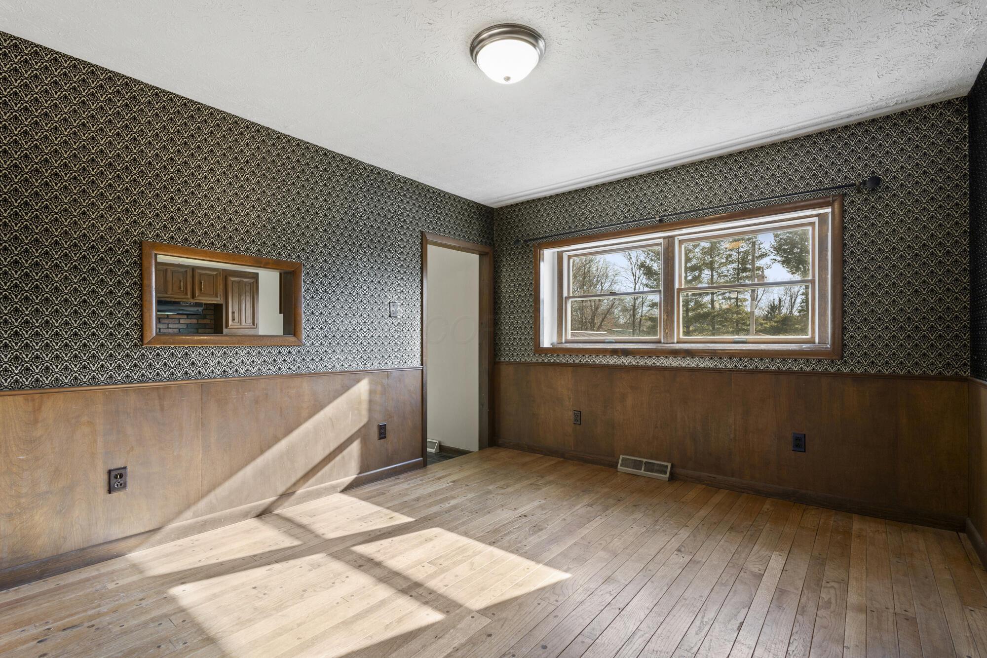 6650 Kilbourne Road Sunbury, OH 43074 - Photo 14 of 49 Dining Room