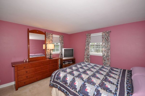 97 Plainfield Road Concord, MA 01742 - Photo 16 of 24 Gallery Image 16
