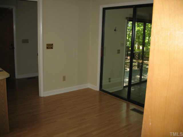 12405 Shooting Club Road Raleigh, NC 27613 - Photo 4 of 8