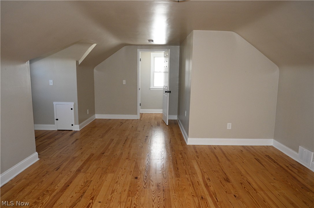 8203 Snow Road Parma, OH 44129 - Photo 15 of 31