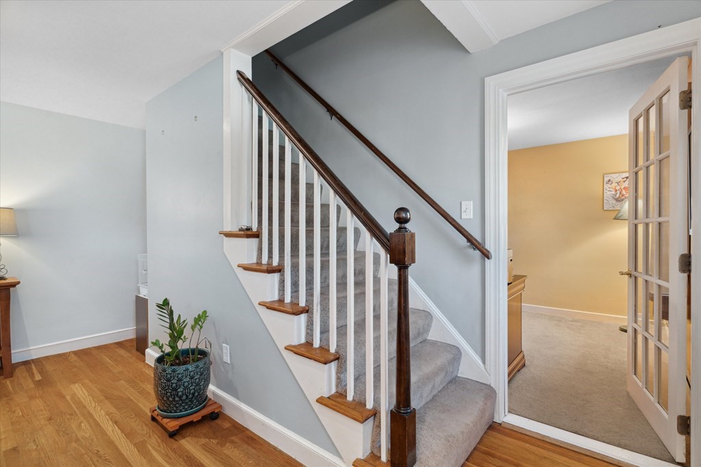13 Surrey Road Salem, MA 01970 - Photo 12 of 42 a view of entryway
