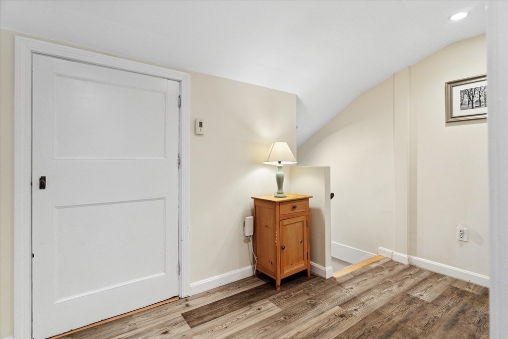 13 Surrey Road Salem, MA 01970 - Photo 23 of 42
