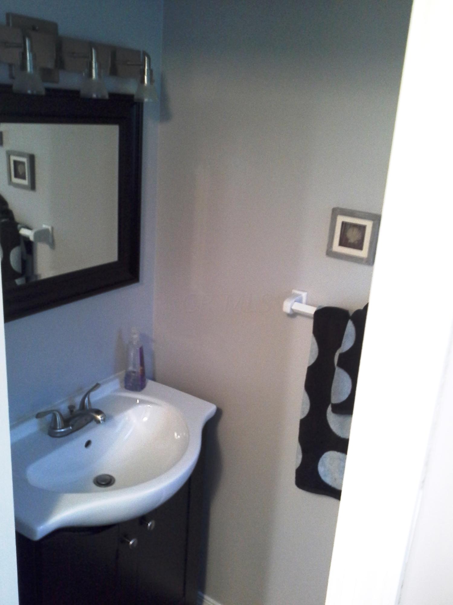 4966 Shadycrest Road Columbus, OH 43229 - Photo 14 of 25 Gallery Image 14