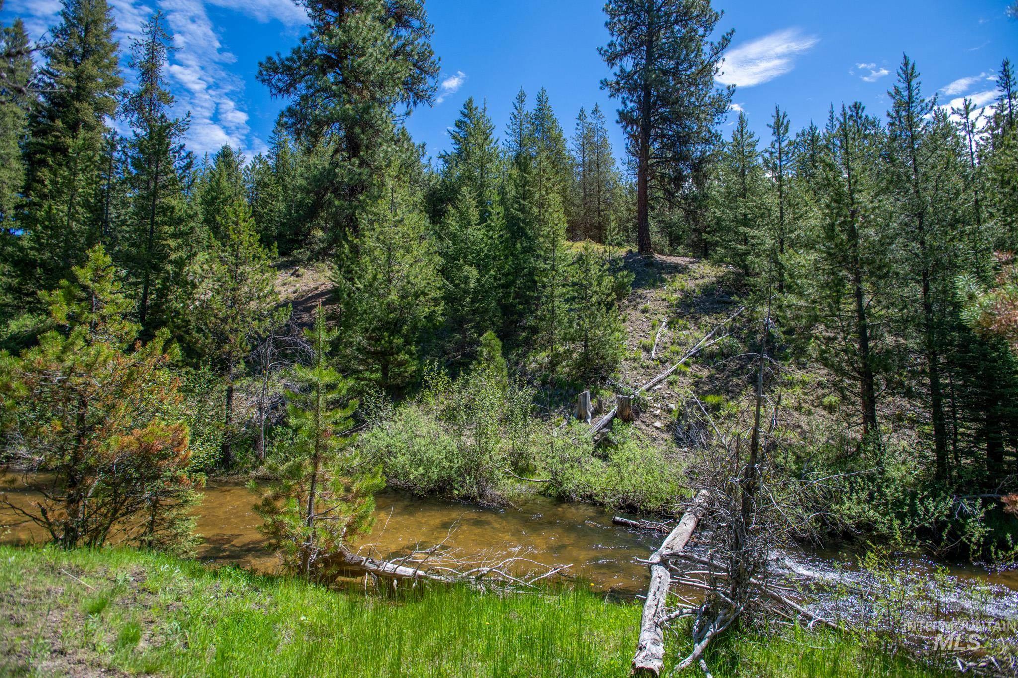 39 Clear Creek Road Cascade, ID 83611 - Photo 5 of 8