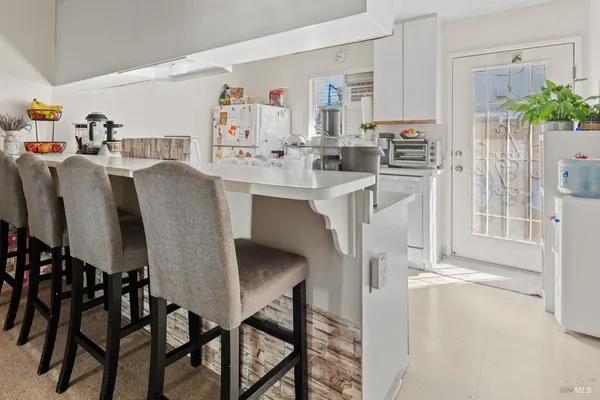 $899,000 | 757 Waugh Lane, Ukiah, CA 95482