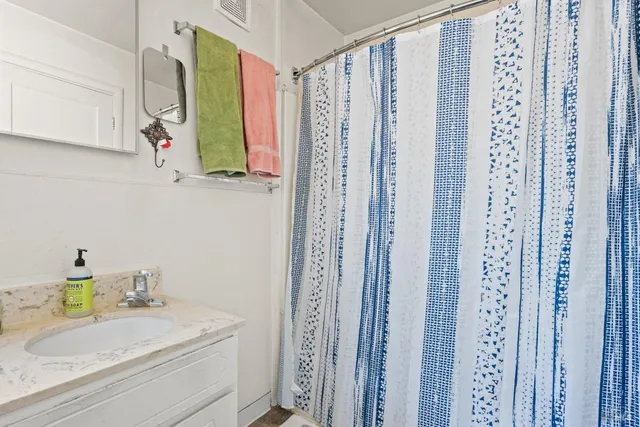 $899,000 | 757 Waugh Lane, Ukiah, CA 95482