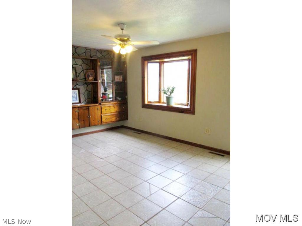 1128 Sun Valley Road Washington, WV 26181 - Photo 11 of 20 Dining or Living Rm 11x16