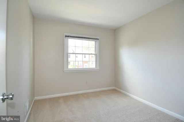 $2,650 | 938 Park Avenue, Herndon, VA 20170