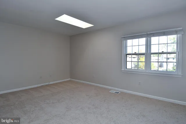 $2,650 | 938 Park Avenue, Herndon, VA 20170