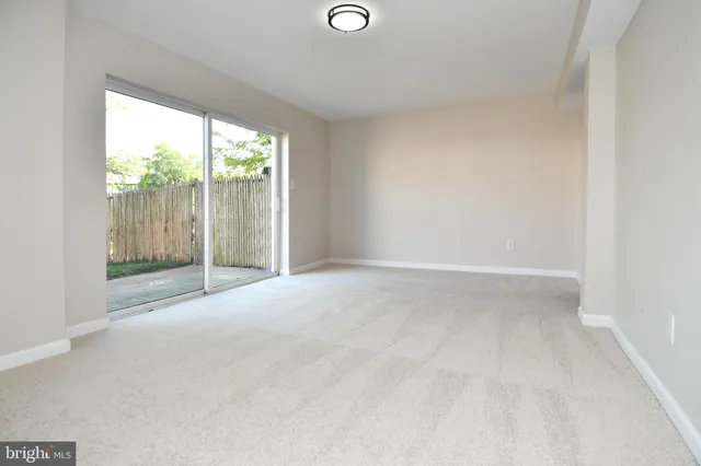 $2,650 | 938 Park Avenue, Herndon, VA 20170